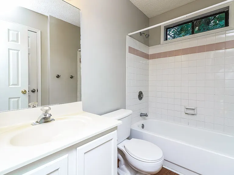 1952 McAdoo Ct SW — Photo 17