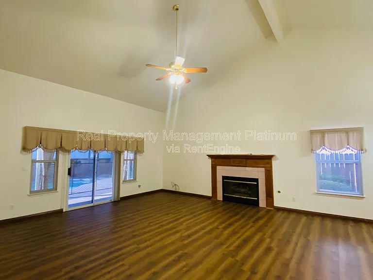 22 N Bliss Ave — Photo 3