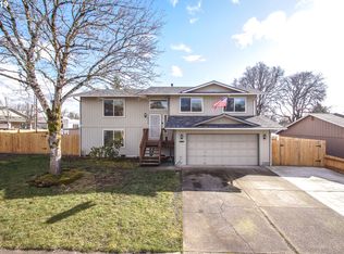 608 E Foothills Dr, Newberg, OR 97132