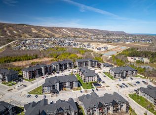 20 Beckwith Ln #401, The Blue Mountains, ON L9Y 3B6