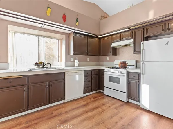 2204 Mark Ave, Palmdale, CA 93550