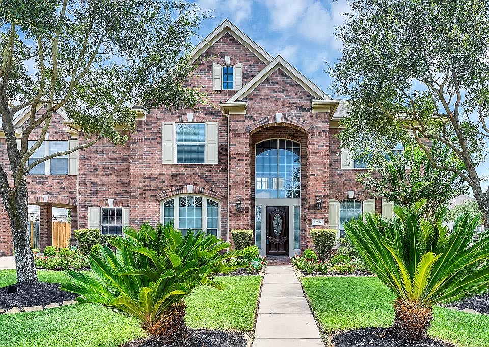 1st image of 17802 Oakfield Glen Ln