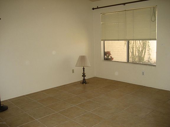 4th image of 2551 E Dragoon Ave