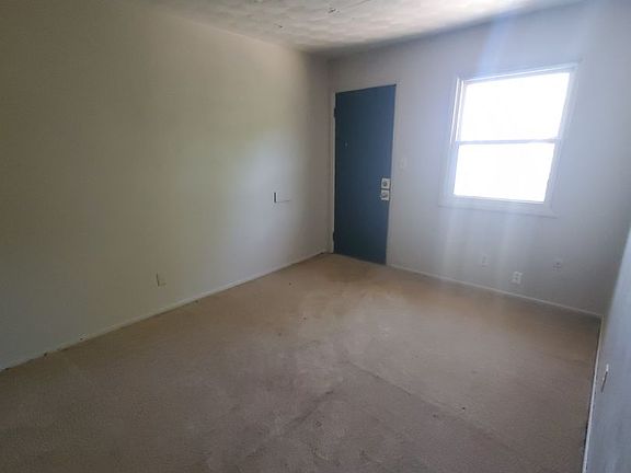 5th image of 628 W 63rd St APT 5