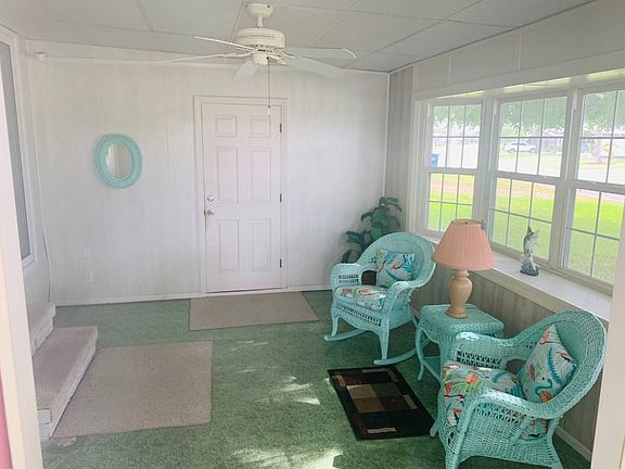 2nd image of 7832 Coral Ln