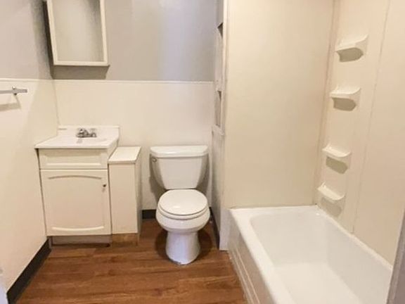 4th image of 1611 S Madison St #1615