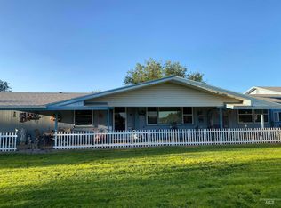 914 NE Beaman St, Mountain Home, ID 83647