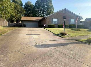 3700 War Admiral Dr, Owensboro, KY 42303