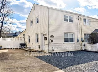 5440 8th Rd S, Arlington, VA 22204