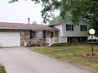 712 Newton Ave, Kahoka, MO 63445