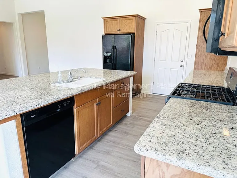 7605 E Giavanna Ave — Photo 15