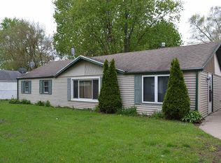 125 E Greenview Ave, Machesney Park, IL 61115