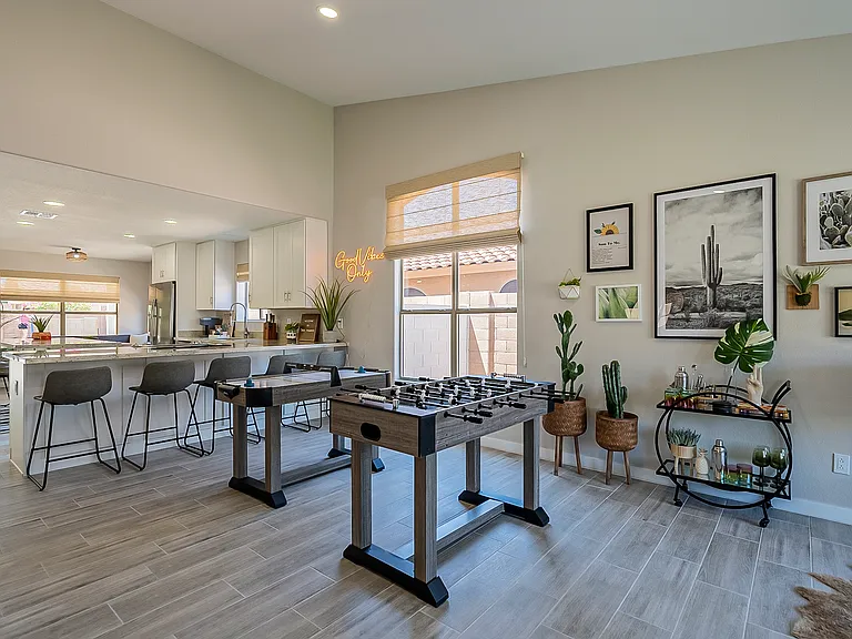 1078 S Riata St — Photo 25