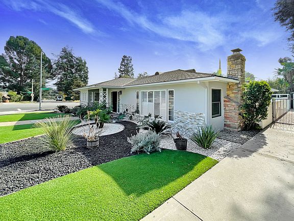 3rd image of 2510 Las Lunas St