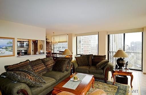 2nd image of 345 W Fullerton Pkwy APT 1502