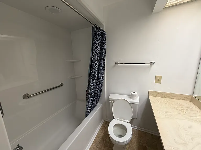 203C E Montcastle Dr — Photo 10