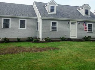 403 Valley Rd, Middletown, RI 02842