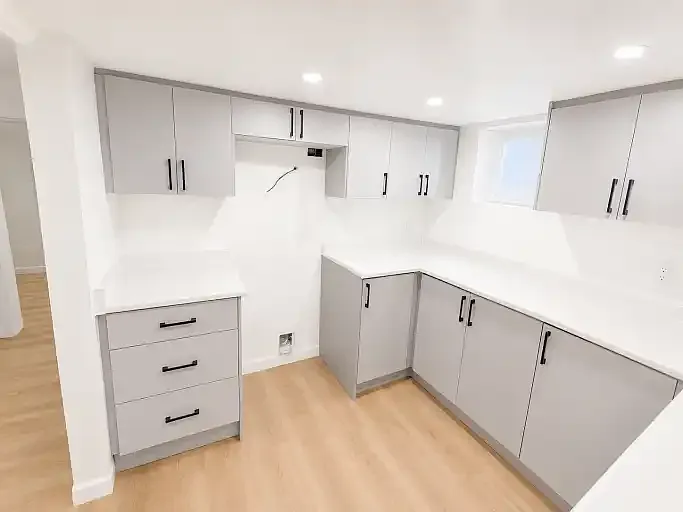 3 bed, 1.0 bath, $2,100 — Photo 3