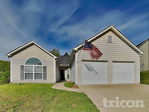 114 Arbor Chase Pkwy Photo 1