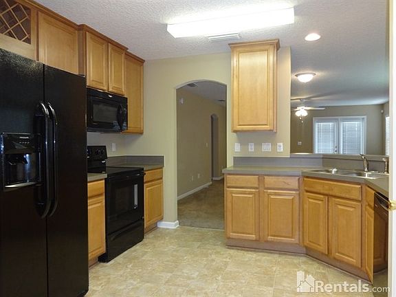 4th image of 3623 Silver Bluff Boulevard