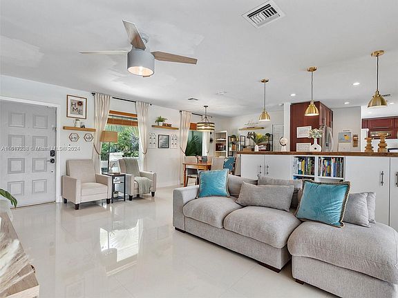 4th image of 9241 SW 192nd Dr