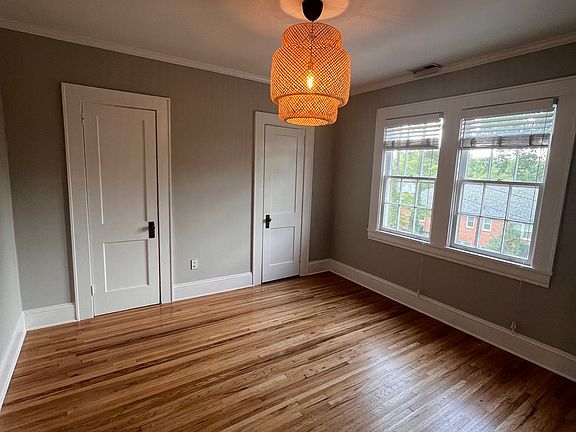 Bedroom with 2 closets