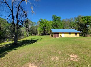 176 Harbor Estates Rd, Campti, LA 71411