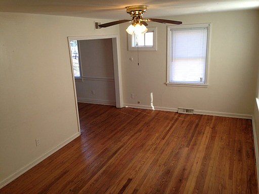 2nd image of 1008 Jamestown Ave