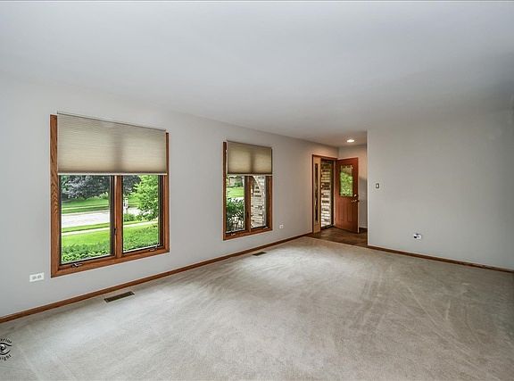 2nd image of 8242 Chertsey Ct
