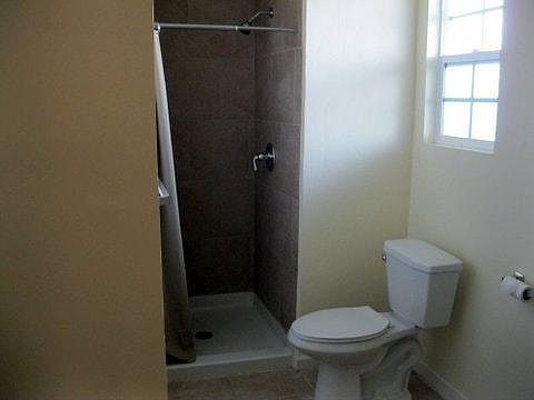 4th image of 1711 Amado Rd #3