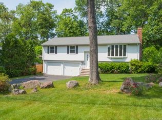 50 Lake Garda Dr, Unionville, CT 06085