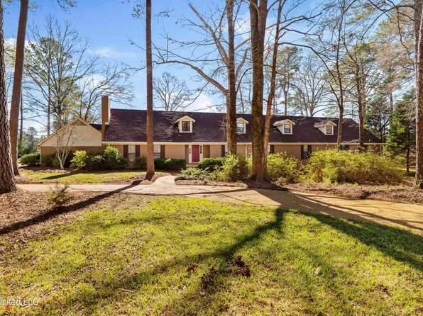 102 Creekwood Dr, Flowood, MS 39232
