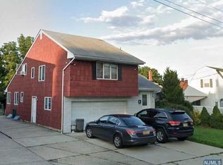 263 Washington Pl, Hasbrouck Heights, NJ 07604