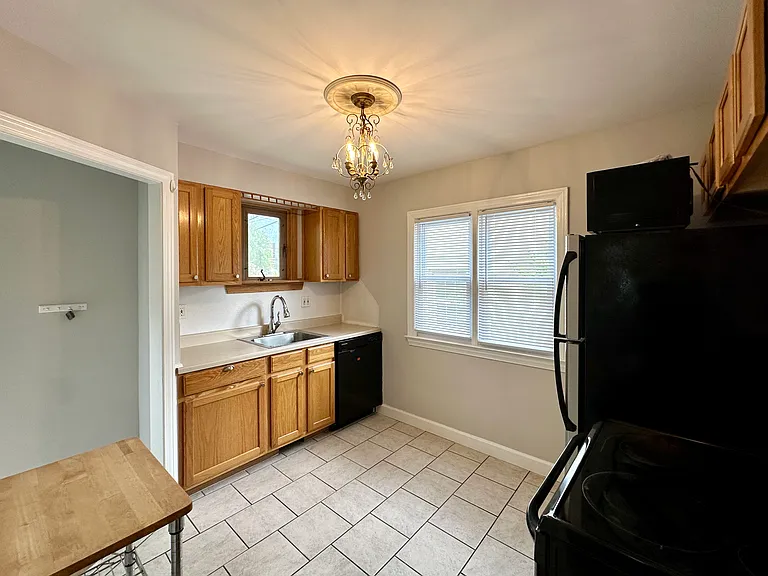 1164 Eaton Rd — Photo 8