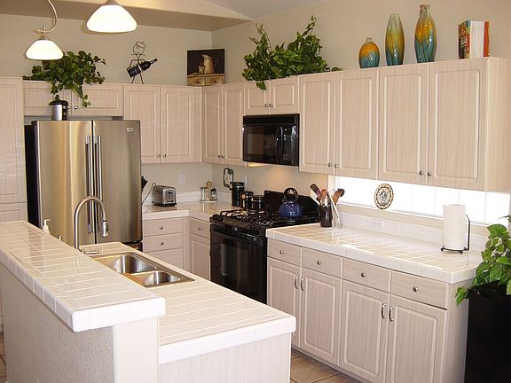 3rd image of 1068 Coral Desert Dr