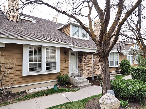2nd image of 815 E Shady Lake Dr