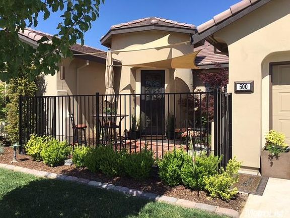 2nd image of 500 Castle Oaks Dr