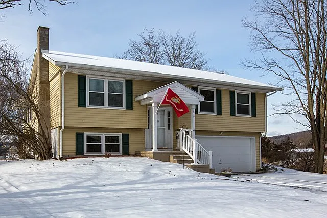 179 Lilac Dr photo 1