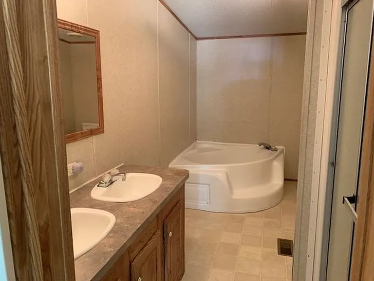 2870 Highway 546 — Photo 8