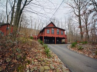 127 Grouse Ridge Ln, Drums, PA 18222