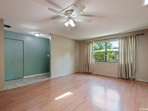 4th image of 4818 NW 37th Way