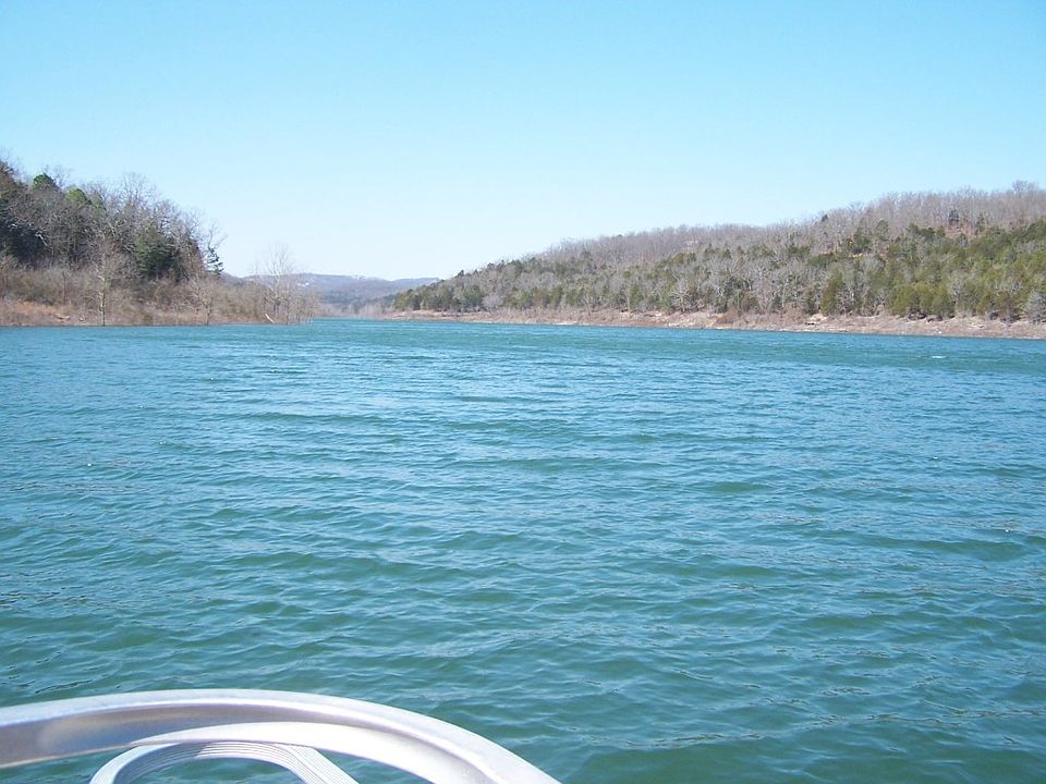 1st image of 964 Lake Hill Lane
