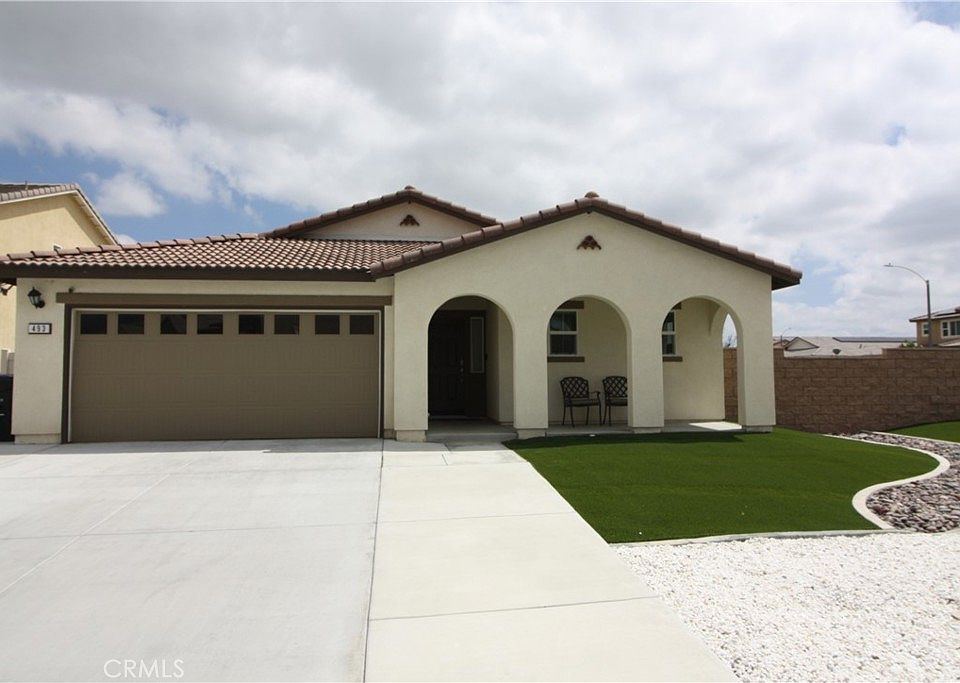 1st image of 493 Black Oak Ct