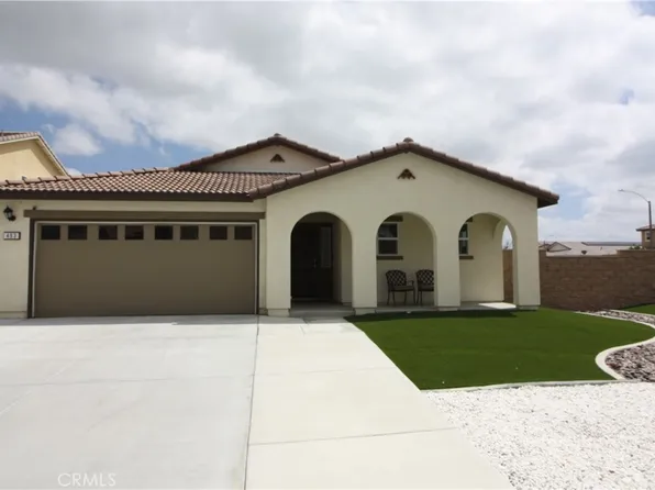 493 Black Oak Ct, San Jacinto, CA 92582