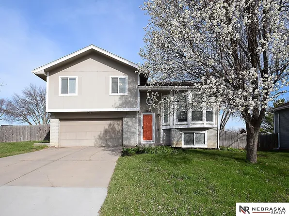 13816 Jennifer Rd, Omaha, NE 68138