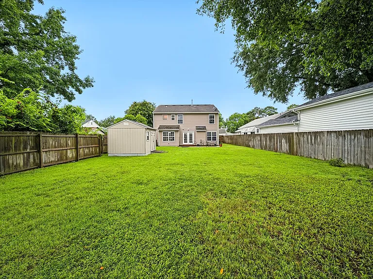 722 Dune St — Photo 34