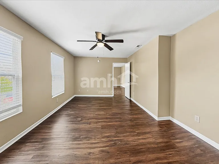 2361 Blackthorn Dr — Photo 12