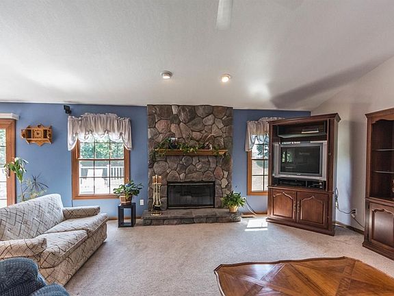 5th image of 1455 Wedgewood Dr