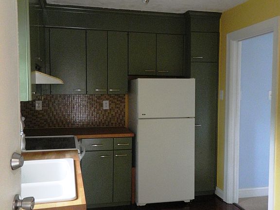 5th image of 4050 Forest Hill Ave #U30