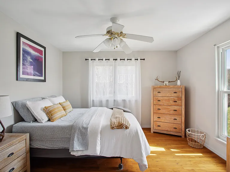 105 Benson Dr — Photo 10